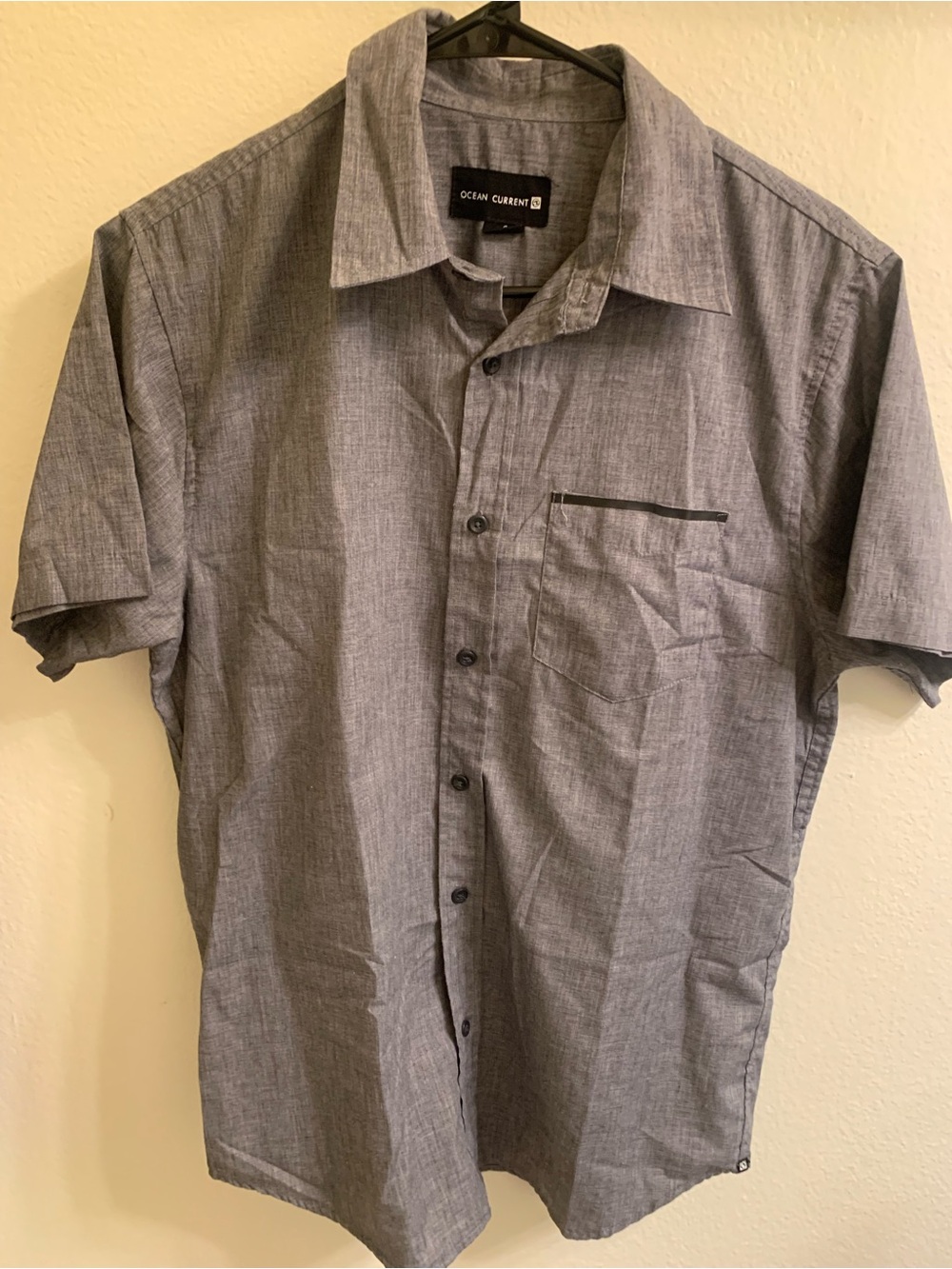 Ocean Current Men's Short Sleeve Button-Down Shirt in Grey